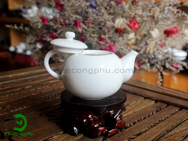 Ấm Sứ Sơn Thủy - A047