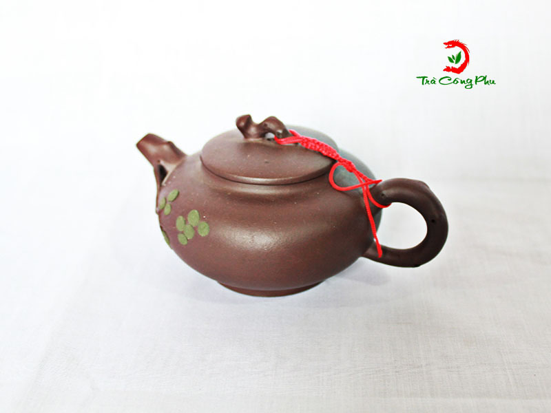 ấm tử sa báo xuân