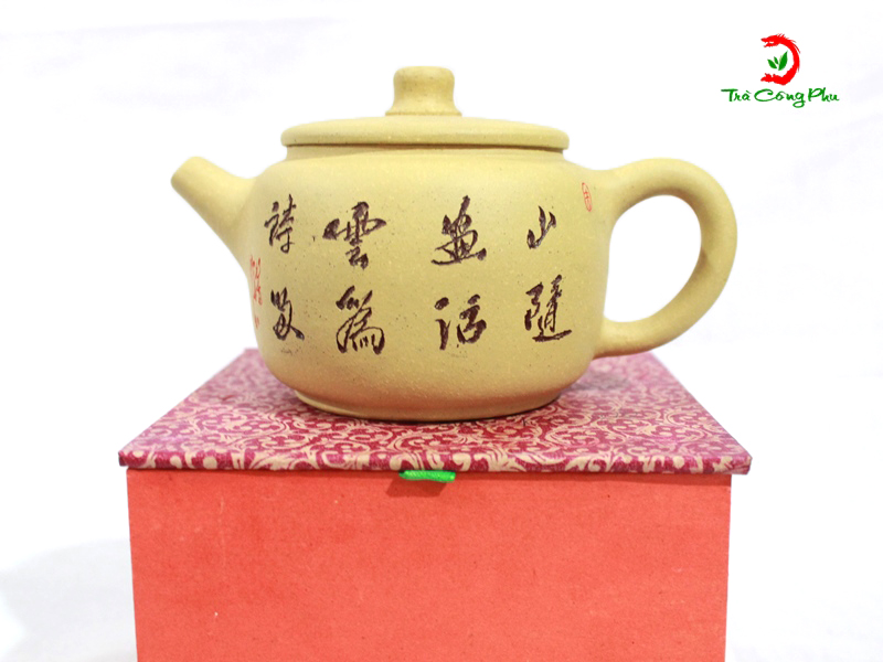 ấm tử sa chất liệu đoàn sa