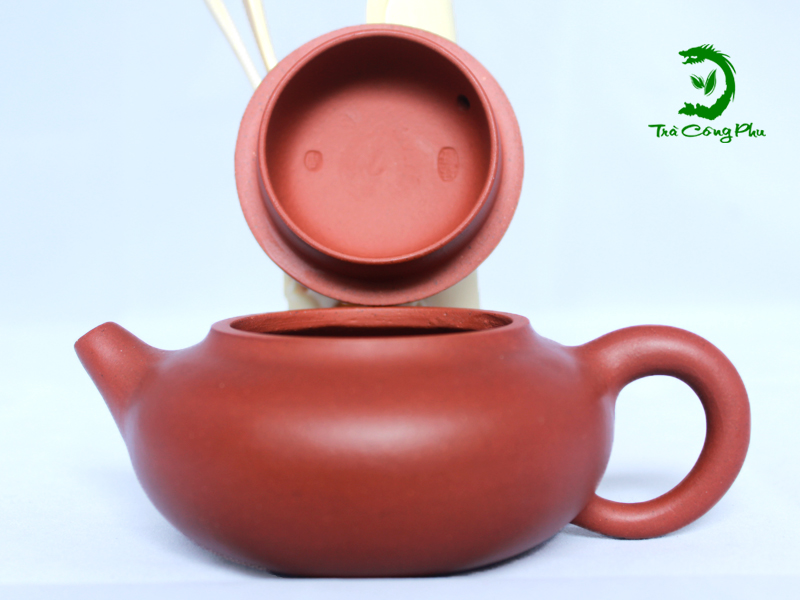 ấm đất pha trà